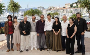 L'équipe du film «Anatolia» en compétition à Cannes le 21 mai 2011.