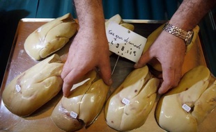 La coopérative agroalimentaire Euralis a annoncé vendredi la suppression de 110 postes au sein de son pôle alimentaire qui concentre les activités foie gras et traiteur ainsi que le redéploiement de 86 postes.