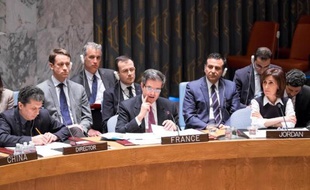 Réunion du conseil de sécurité de l'ONU sur le Yemen, le 16 février 2015 appelant les Houthis à se retirer des instances gouvernementales