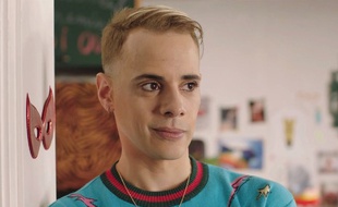 Adel Djemai incarne TJ dans la série «Douze points».