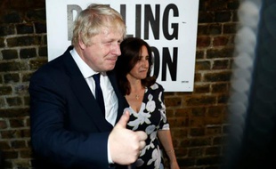 Boris Johnson et sa femme Marina Wheeler à leur sortie du bureau de vote le 23 juin 2016 à Londres