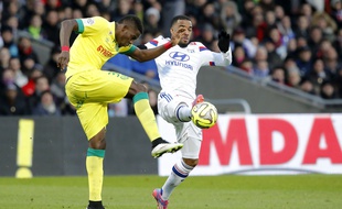 Le Nantais Papy Djilobodji face au Lyonnai Alexandre Lacazette.
/FAYOLLE_Photo070/Credit:Pascal Fayolle/SIPA/1502231340