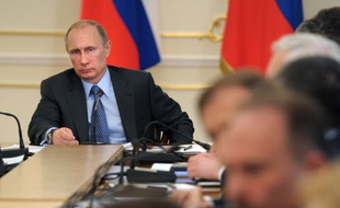 Le président russe Vladimir Poutine durant un conseil des ministres, le 19 mars 2014.