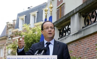 François Hollande a chargé mardi le professeur de médecine Didier Sicard d'une mission sur la fin de vie pour "les cas exceptionnels", conformément à ses engagements de campagne, ce qui a suscité des inquiétudes chez les partisans de l'euthanasie, peu confiants sur les résultats d'une telle mission.