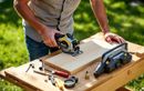 Fini les outils encombrants pour les petites coupes : la mini-scie Erbauer est à 69,93 € chez Castorama !
