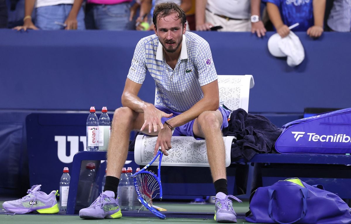 US Open : Interruption, bronca et pétage de câble de Medvedev, Bonzi s'impose dans un match absolument dingue