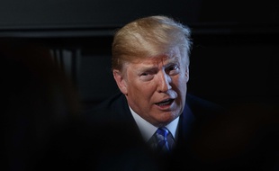 Donald Trump, ici le 9 août 2018, a opté pour un discours plus ferme à l'égard des violences racistes.