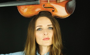 La violoniste Karen Brunon est aussi chanteuse