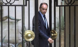 Jean-Francois Copé à la sortie de son domicile le 27 mai 2014 à Paris