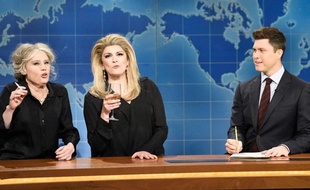 Kate McKinnon et Cecily Strong interprètent Catherine Deneuve et Brigitte Bardot pour un sketch du Saturday Night Live.