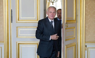 Le gouvernement se réunit lundi après-midi au grand complet pour préparer le projet de budget de l'an prochain et tracer les orientations pour 2013-2015, dominées par les choix douloureux qu'exigent les engagements de redressement budgétaire pris par la France.