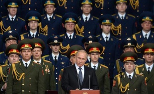 Le président russe Vladimir Poutine lors du salon militaire "Armée-2015" à Kubinka en Russie, le 16 juin 2015