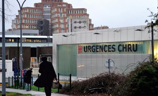 L'entrée des urgences du CHRU de Lille (Nord).