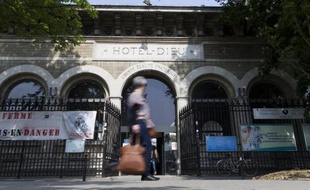 L'Hôpital de l'Hôtel Dieu, à Paris, où se trouve en garde à vue médicalisée Sid Ahmed Ghlam, le 24 avril 2015
