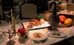 Avec quelques décorations bling, votre repas de fête paraîtra encore plus impressionnant.