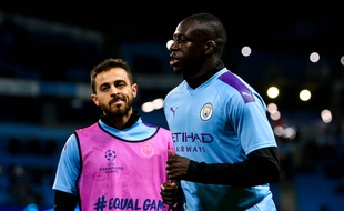 Bernardo Silva et Benjamin Mendy sous le maillot de Manchester City, le 1er octobre 2019.