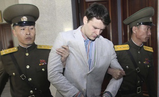 Otto Warmbier au tribunal à Pyongyang, en mars 2016.
