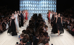 Le défilé printemps-été 2015 Nina Ricci s'est déroulé à l'espace éphémère des Tuileries ce jeudi 25 septembre 2014.
