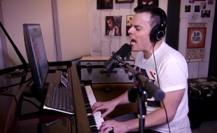 La réincarnation de Freddie Mercury ? - Le Rewind