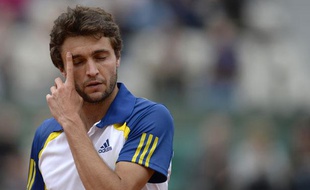 Le Français Gilles Simon lors de sa victoire contre Lleyton Hewitt au 1er tour de Roland-Garros, le 26 maiu 2013.