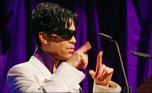 Le chanteur américain Prince va donner 21 concerts à partir du 1er août à Londres, seule ville européenne où il se produira cette année, a-t-il déclaré mardi lors d'une conférence de presse dans la capitale britannique.