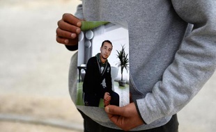 Photo de Yassine Laabidi, l'un des deux assaillants du musée de Bardo à Tunis, montrée par son frère le 21 mars 2015 à Omrane supérieur, dans le Grand Tunis