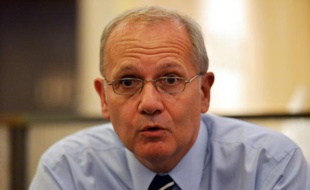 Jean-Yves Le Gall, président du Centre national d'études spatiales, lors d'une interview à Tokyo, le 5 octobre 2015