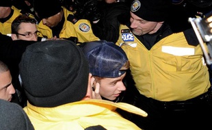 Justin Bieber à son arrivée au commissariat de Toronto, le 29 janvier 2014.