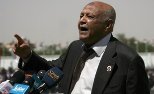 Le président yéménite Abd Rabbo Mansour Hadi a assuré que les tirs contre le convoi du Premier ministre étaient un acte "isolé" et que les agresseurs seraient punis, a rapporté dimanche l'agence officielle Saba.