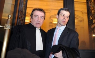 Le ministère de la Justice a demandé l'exclusion pour un an de la magistrature du juge Fabrice Burgaud pour ses "manquements" dans l'instruction de l'affaire de pédophilie d'Outreau, vendredi devant la formation disciplinaire du Conseil supérieur de la magistrature (CSM).