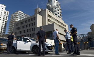 Le service de contre-espionnage israélien, le Shin Beth, a annoncé dimanche l'arrestation le 11 septembre d'un homme présenté comme un "espion" iranien qui transportait sur lui des photos de l'ambassade des Etats-Unis à Tel-Aviv.