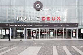 Un policier hors-service a été poignardé au centre commercial Italie 2 dans le 13e arrondissement de Paris