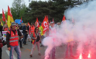 La manifestation contre la loi Travail a rassemblé environ 1.200 personnes ce jeudi à Rennes.