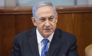 Le Premier ministre israélien Benjamin Netanyahu s'exprime devant ses ministres lors de la réunion hebdomadaire, le 17 août 2014 à Jérusalem