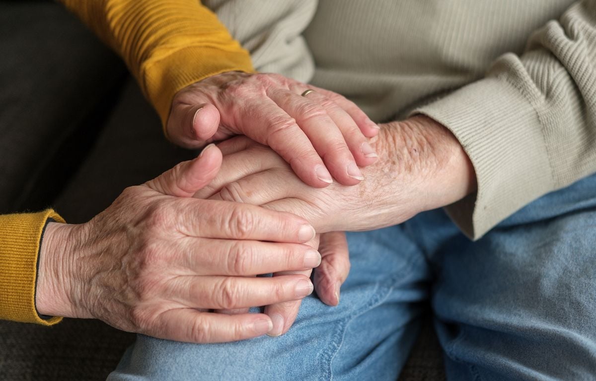 Etats-Unis : Séparés peu après leur naissance, un frère et une sœur se retrouvent 80 ans plus image