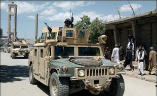 Le gouverneur de la province de Farah (ouest de l'Afghanistan) a accusé jeudi les talibans d'être derrière le rapt d'un ressortissant allemand et d'avoir demandé une rançon, mais les insurgés ont rejeté ces accusations et mis en cause un "groupe de criminels"