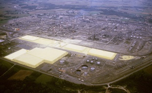 illustration de l'usine de Lacq.