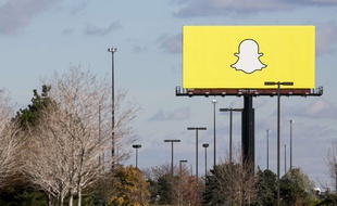 Le logo de Snapchat sur un panneau publicitaire aux Etats-Unis.