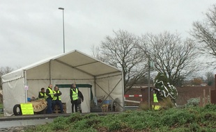 Dans le libournais, les gilets jaunes sont fiers de dire qu'il n'y a jamais eu de débordements sur ce rond-point.