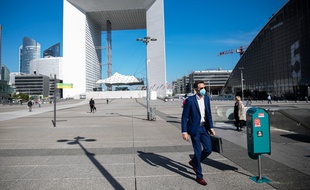 A La Défense, fin juin 2020.