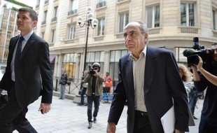 L'intermédiaire en armement Ziad Takieddine réclame un élargissement de l'enquête sur le volet financier de l'affaire Karachi à l'après 1995, mettant en cause des proches de Jacques Chirac et Dominique de Villepin, dans une interview à l'AFP