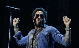 Lenny Kravitz sur scène à Barcelone le 24 juillet 2015.