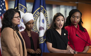 Les élues au Congrès Rashida Tlaib, Ilhan Omar, Alexandria Ocasio-Cortez et Ayanna Pressley lors d'une conférence de presse à Washington, le 15 juillet 2019.