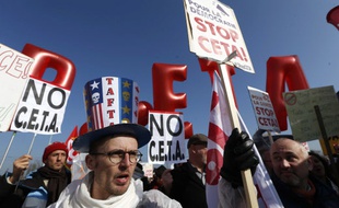 Des manifestants anti-CETA