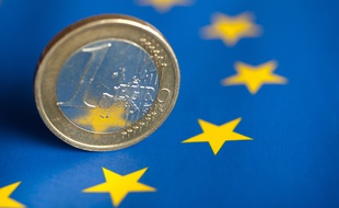 La législation européenne permet aux citoyens d'effectuer librement des opérations bancaires dans des États membres différents.