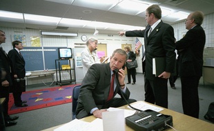 George W. Bush, le 11 septembre 2001, à l'école primaire Emma Booker, en Floride.