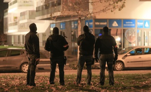 Les policiers ont effectué à Vandœuvre dans la banlieue de Nancy (Meurthe-et-Moselle) une perquisition administrative où ils ont interpellé trois hommes. (Illustration)