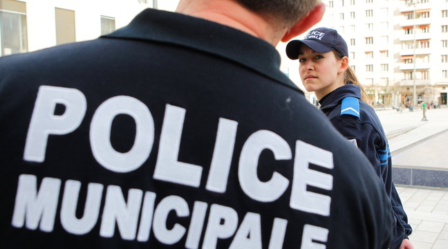 Var: Mécontent de ses policiers le maire de Sanary les