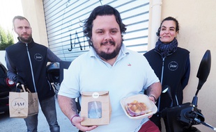 Des recettes sous vides et des plats du jour peuvent être livrés