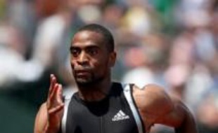 Tyson Gay, aidé par un vent trop favorable, a couru le 100 m le plus rapide de tous les temps (9.68,) pour s'assurer sa place aux côtés d'Usain Bolt et Asafa Powell, les rois du sprint jamaïcains, aux jeux Olympiques de Pékin, dimanche en finale des sélections américaines.